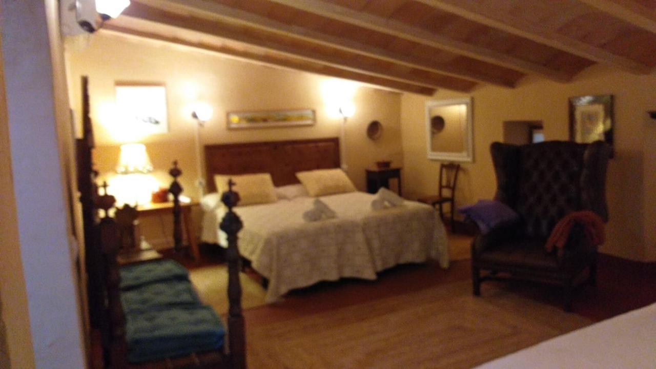 Casa Padrina Burballa Maria De La Salut Bagian luar foto