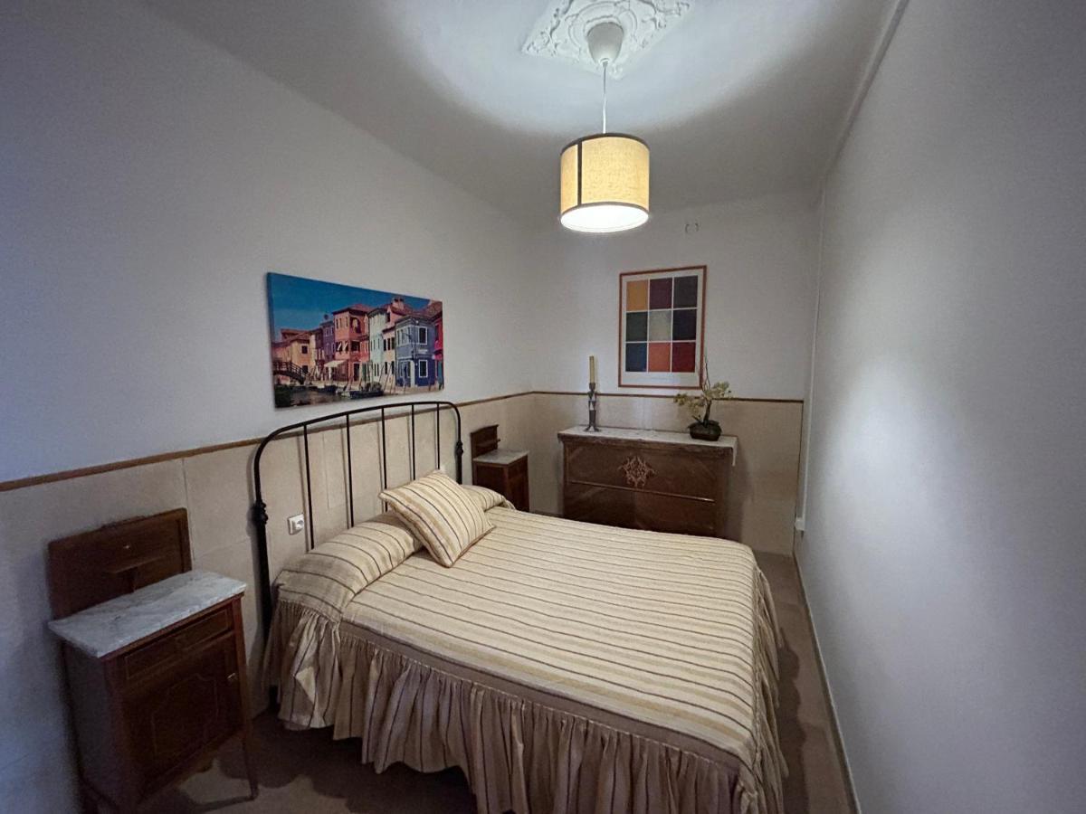 Casa Padrina Burballa Maria De La Salut Bagian luar foto