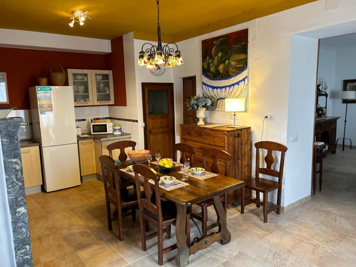 Casa Padrina Burballa Maria De La Salut Bagian luar foto
