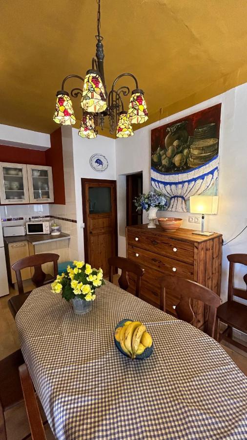 Casa Padrina Burballa Maria De La Salut Bagian luar foto